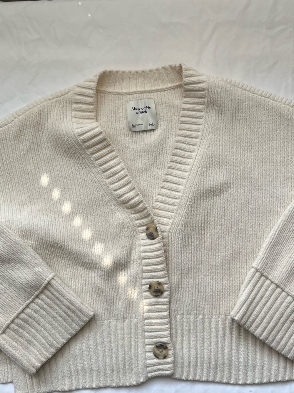 American Eagle Outfitters Cream V-Neck Button-Front Cardigan